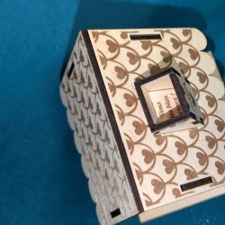 Photophore en bois - Maison pain d’épice