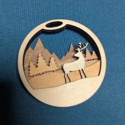 Boule de Noël en bois - Scène hivernale